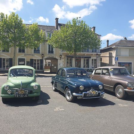 Hotel De France Vatan エクステリア 写真